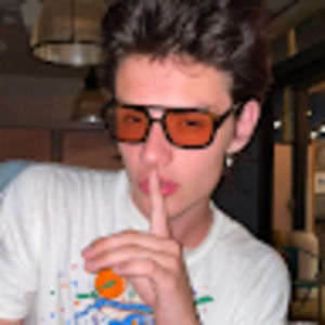 Meet your Posher, Deandria